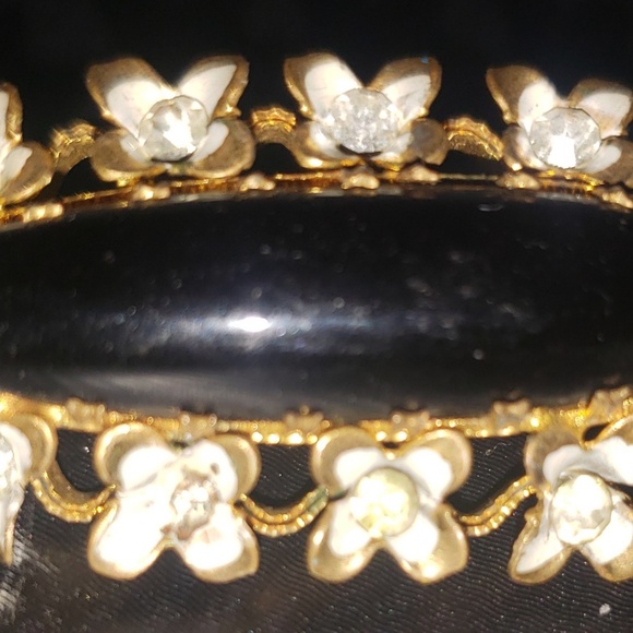 Meet your Posher, Penni!! - Picture 14 of 16